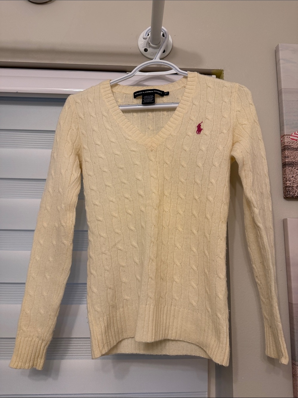 Ralph Lauren Cream Cable-Knit 100% lambs wool V-Neck Sweater
